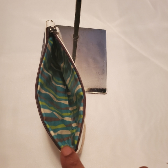 NWOT RAFFIA Clutch Wallet - Picture 2 of 3